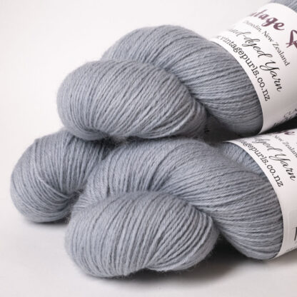 VP Classic Tramp Sock Yarn - Greyhound Bridge